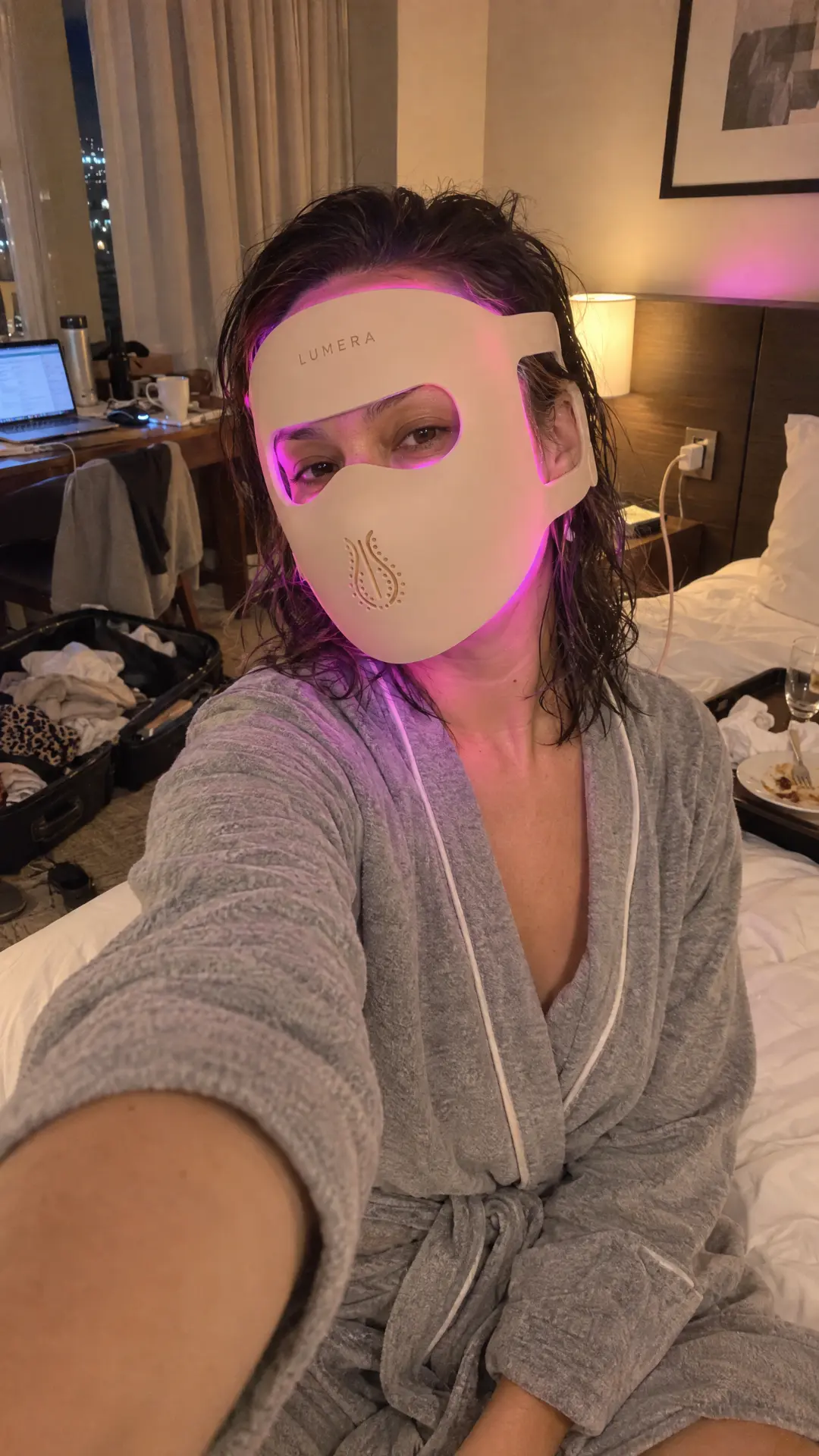 Laura P. using the mask